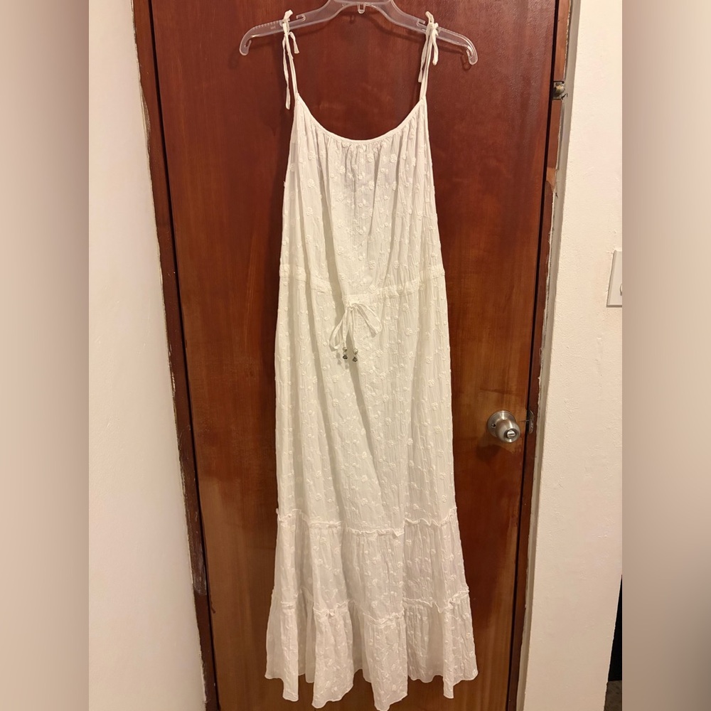 White Maxi Dress - Picture 2 of 9